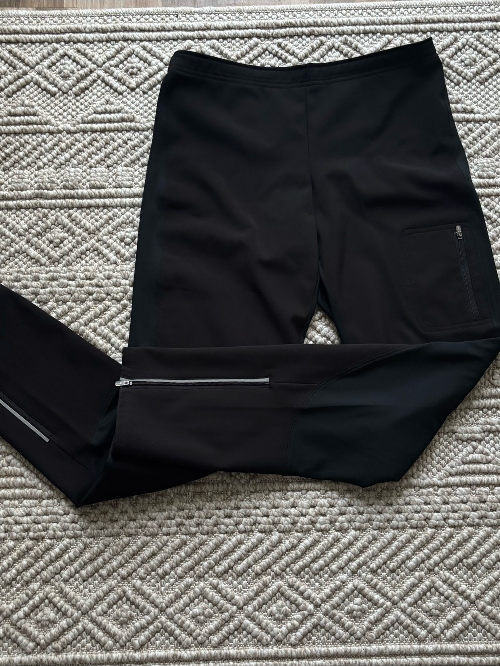 Title Nine Black Athletic Zip-Leg Pants